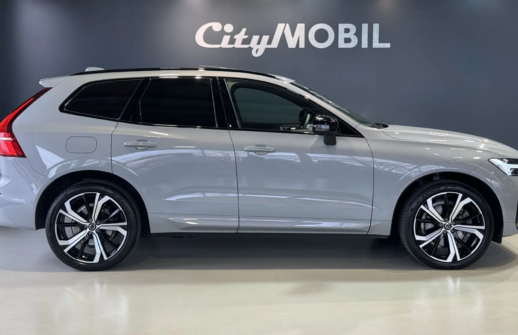 Zunanja slika - Volvo XC60 - ORIGINAL ULTIMATE-KRISTAL-BOWERS WILKINS-PANO-21 - 4