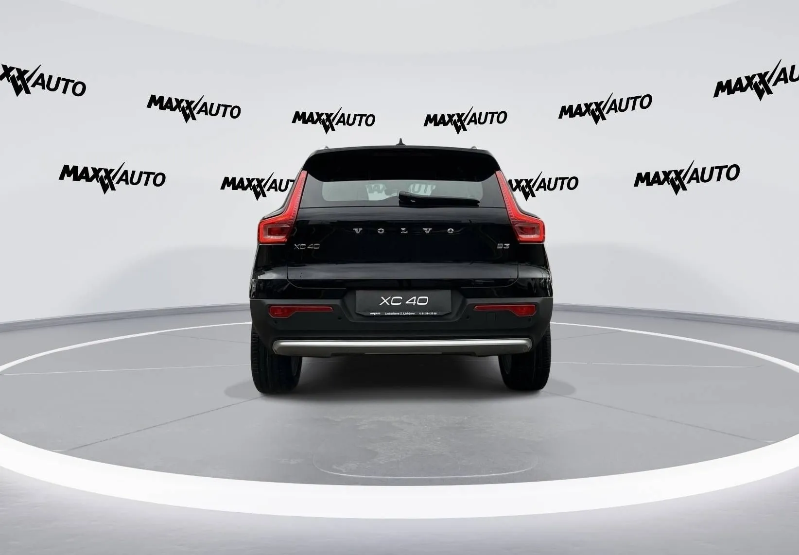 Zunanja slika - Volvo XC40 - B3 P Core AT DCT 3 leta garancije + 3 servisi... - 6
