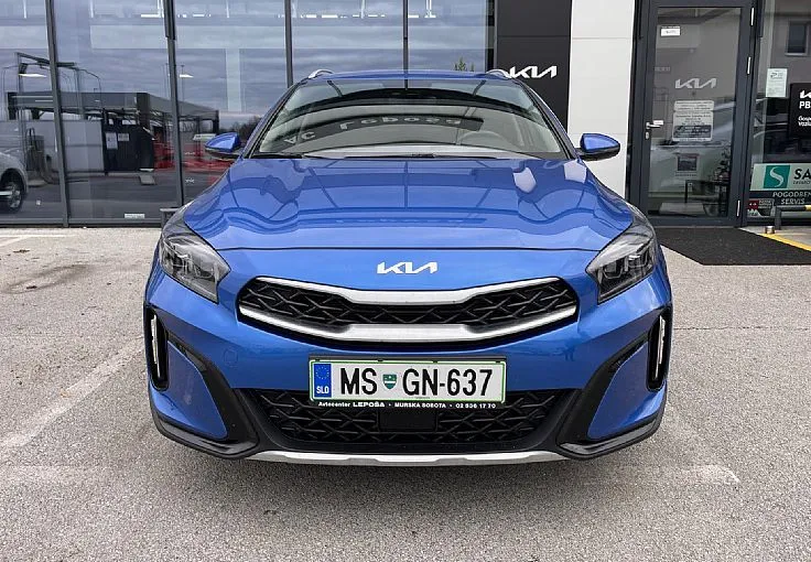 Zunanja slika - KIA XCeed - 1.5 T-GDi EX Way ISG. M T 118 kW - 5