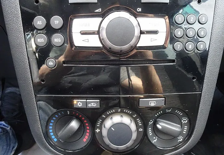 Zunanja slika - Opel Corsa - 1.2 16V +LPG - 1. LASTNIK SLO - LEANPAY - 9