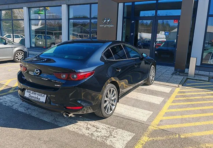 Zunanja slika - Mazda Mazda3 - 2.0 X-186 MHEV CENTER-LINE DESI 1 LASTNIK - 3