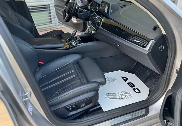Zunanja slika - BMW Serija 5 - Touring: 530d Xdrive individual Led radar memory kamera - 10