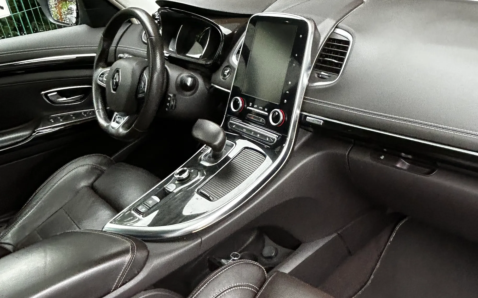 Notranja slika - Renault Espace - INITIALE PARIS, 1,6 DCI AUT, 7sedežev - 7