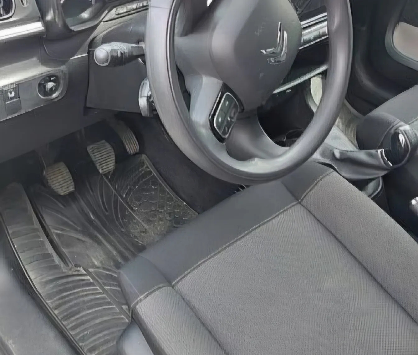 Zunanja slika - Citroën C3 - 1,2 PureTech 82 Feel - 7