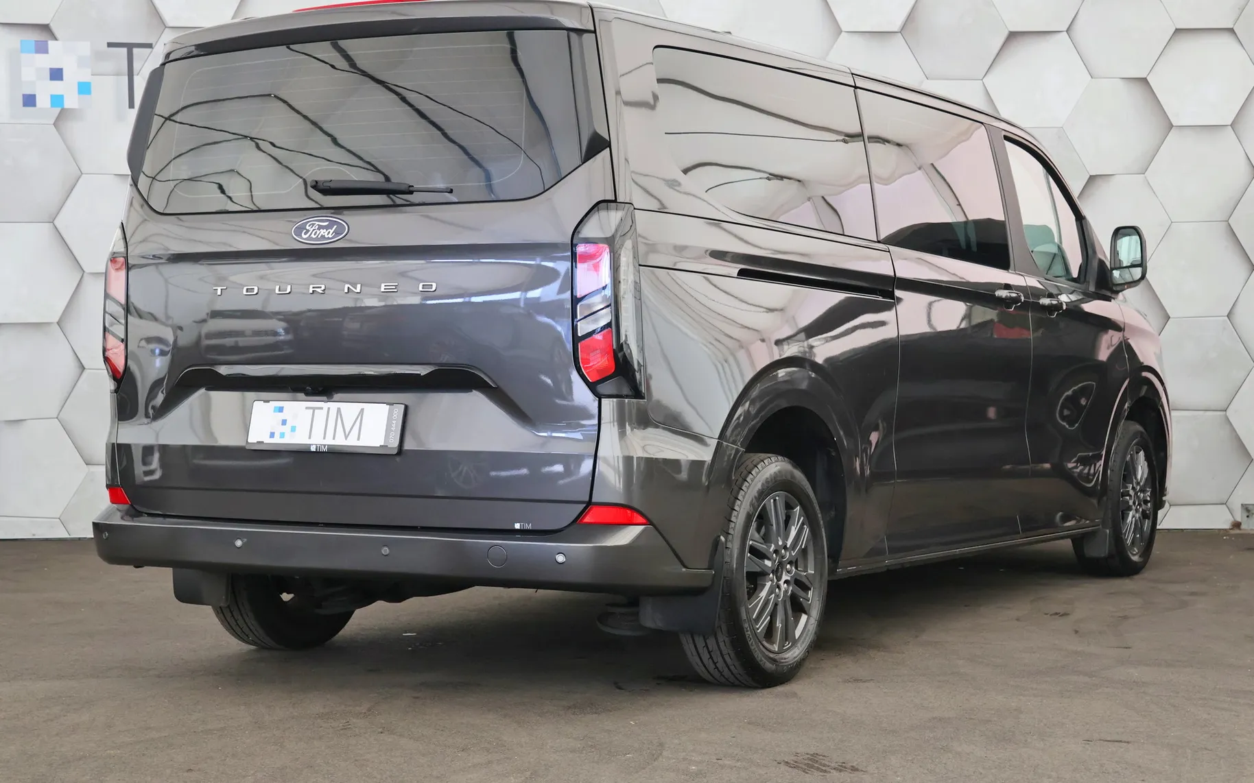 Zunanja slika - Ford E-Transit Custom - L2 2.0 TDCi Titanium 150KM 1+8 - 3