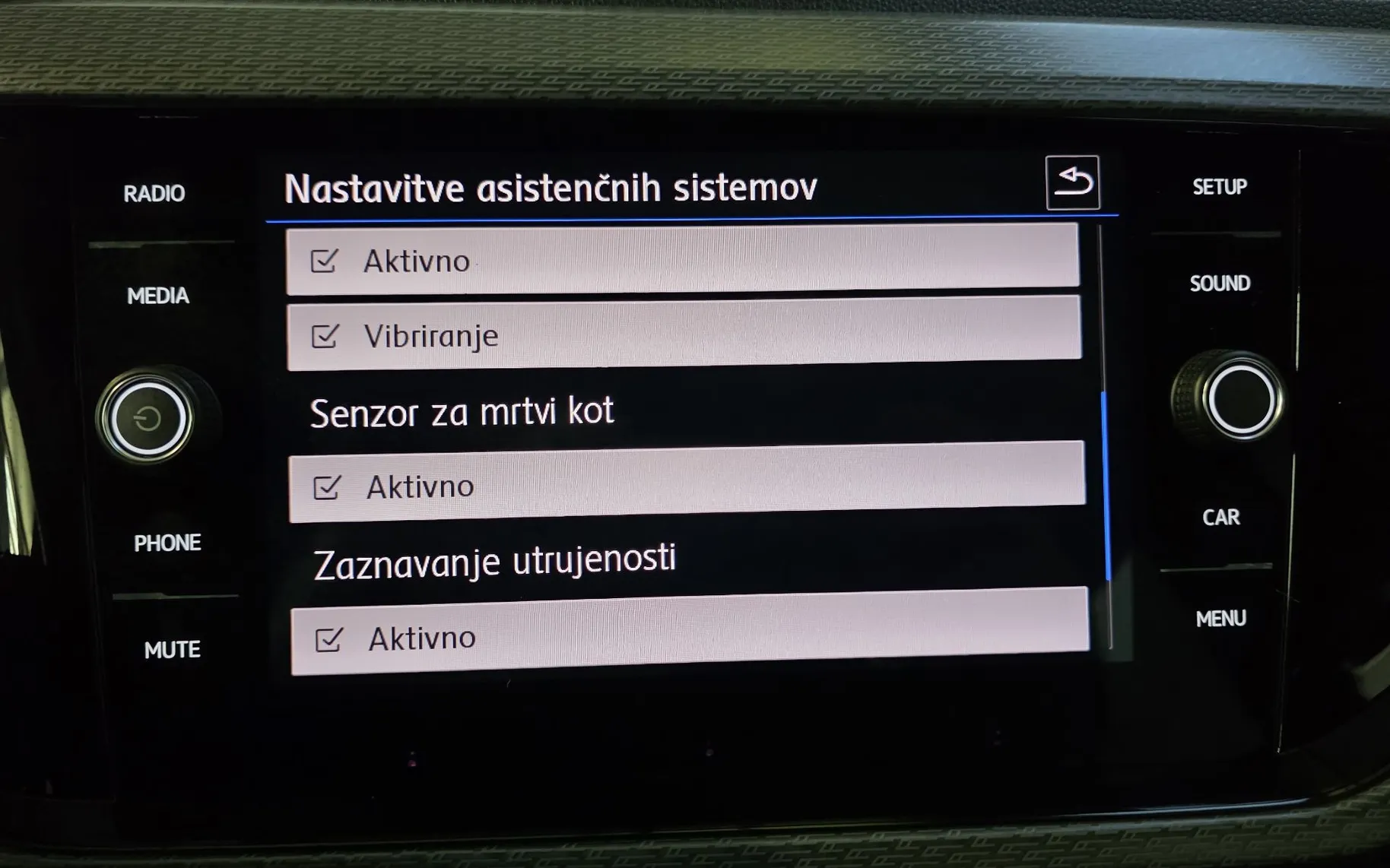 Zunanja slika - Volkswagen T-Cross - 1,0 TSI BMT R-Line 1.LAST SLO LED PDC ALU - 12
