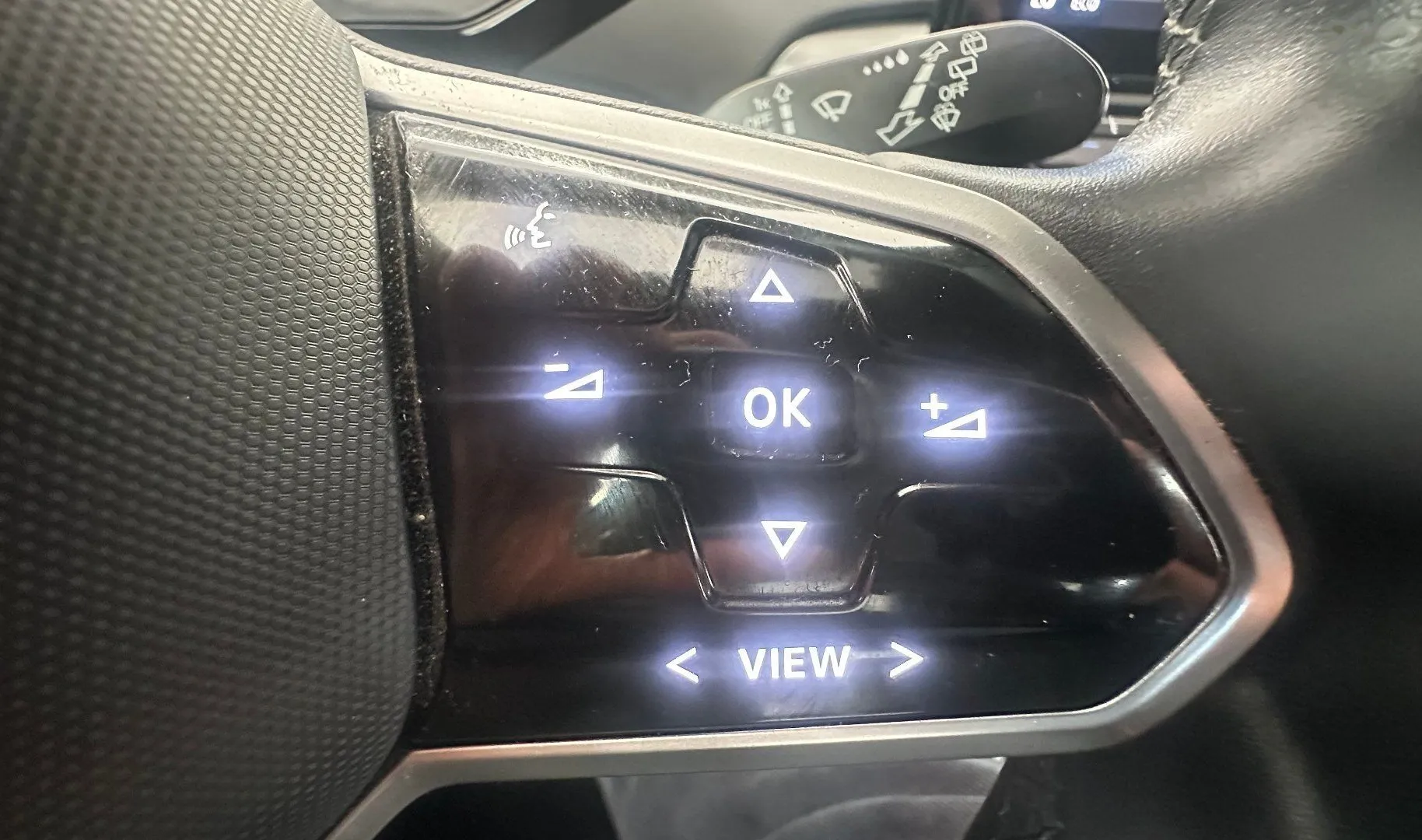 Zunanja slika - Volkswagen ID.4 - Pro Performance  77 kWh .NEMŠKI+4ALU.KAMERA.LED - 4