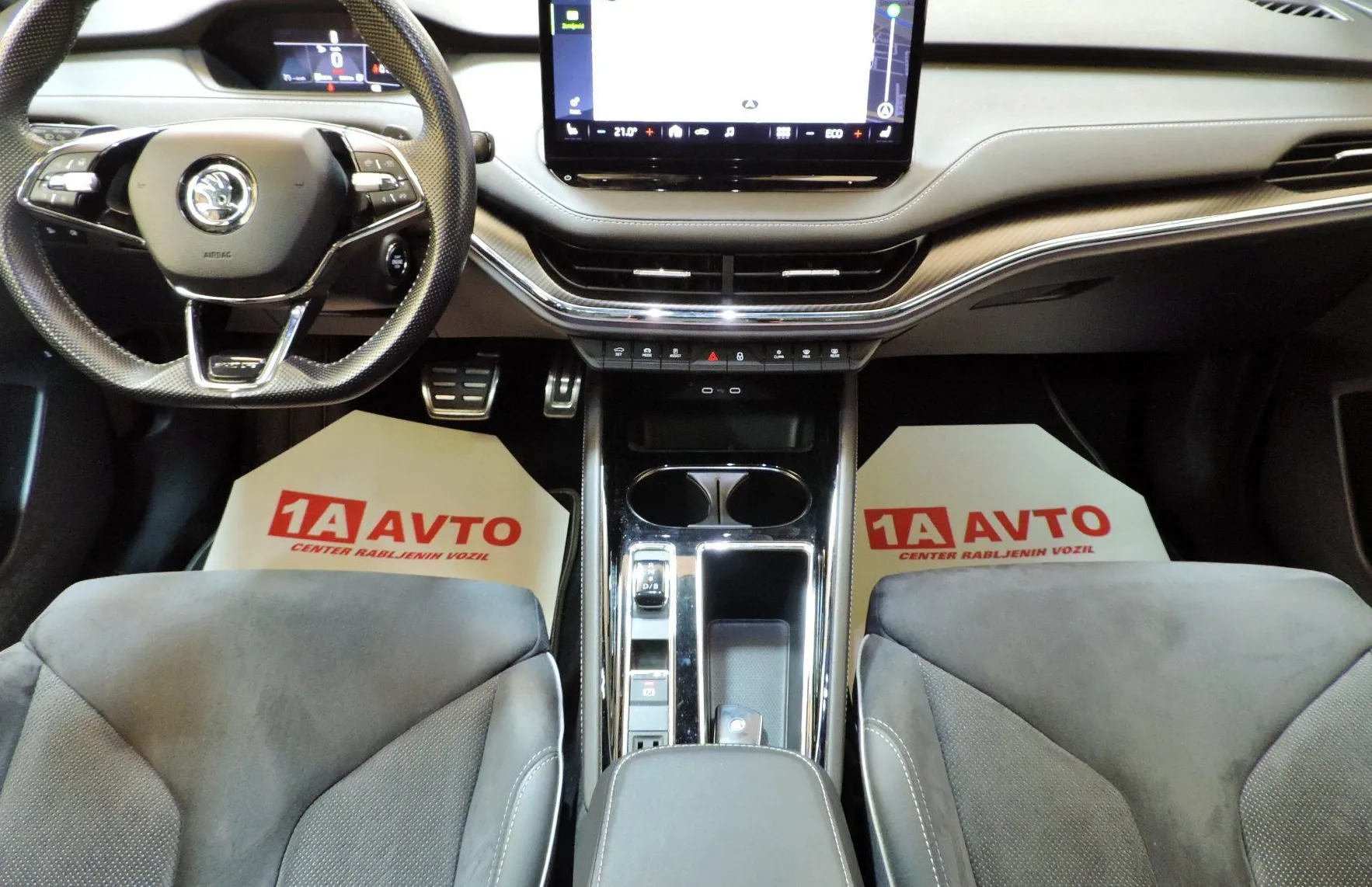 Zunanja slika - Škoda Enyaq - IV 80 Sport Line PANORAMA-ALCANTARA-KAMERA - 12