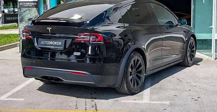 Zunanja slika - Tesla Model X - Plaid All-Wheel Drive Yoke Avtopilot kljuka - 5