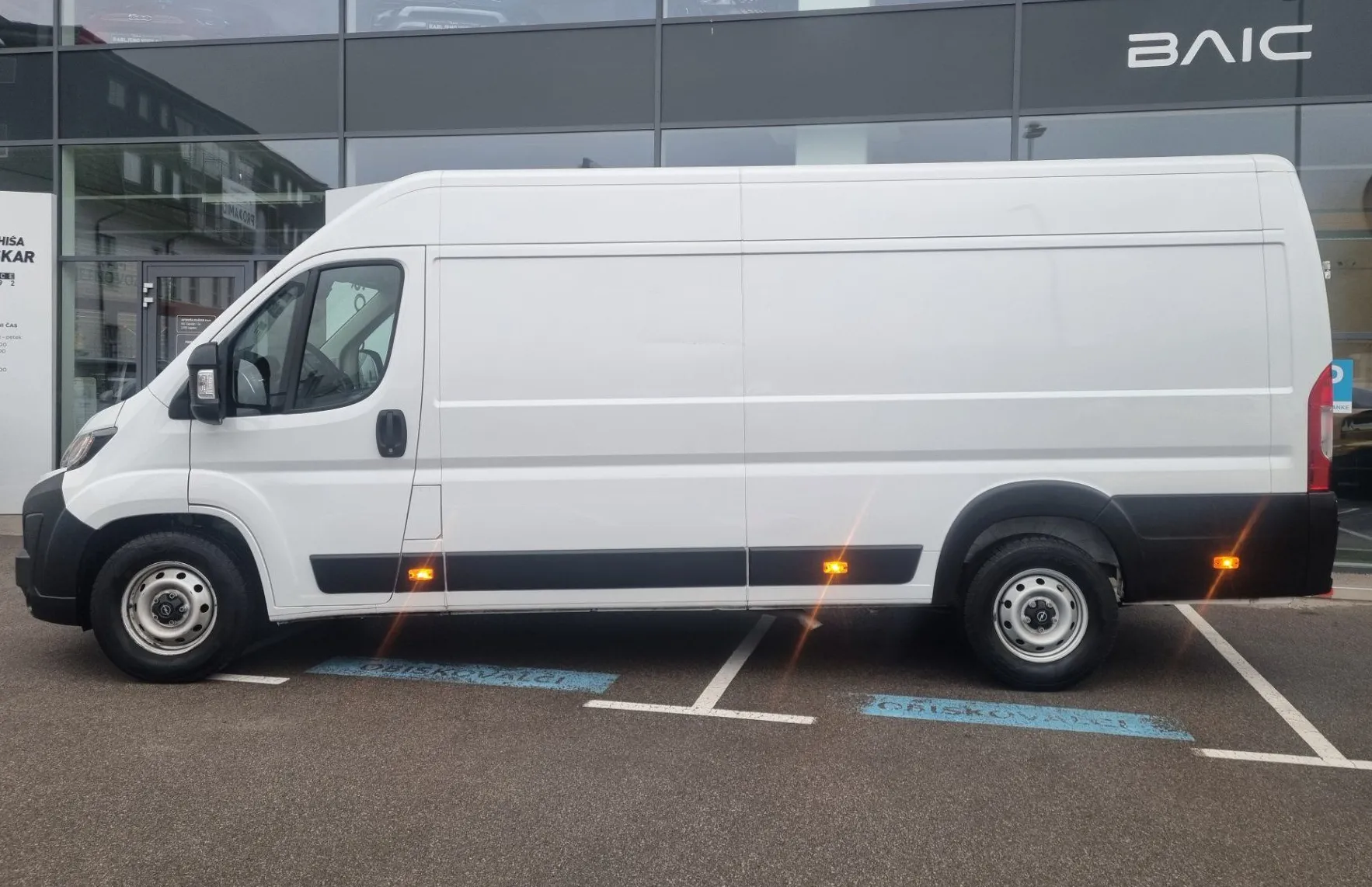 Zunanja slika - Opel Movano - 2.2 BHDI - 4