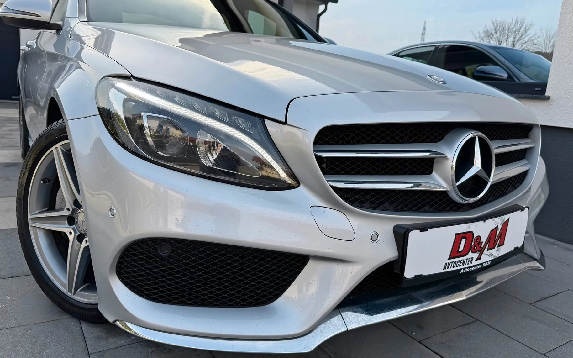 Zunanja slika - Mercedes-Benz C-Razred - C 200D AMG LINE AVT|FULL LED|ČRNO USNJE|2xPDC|18 - 2