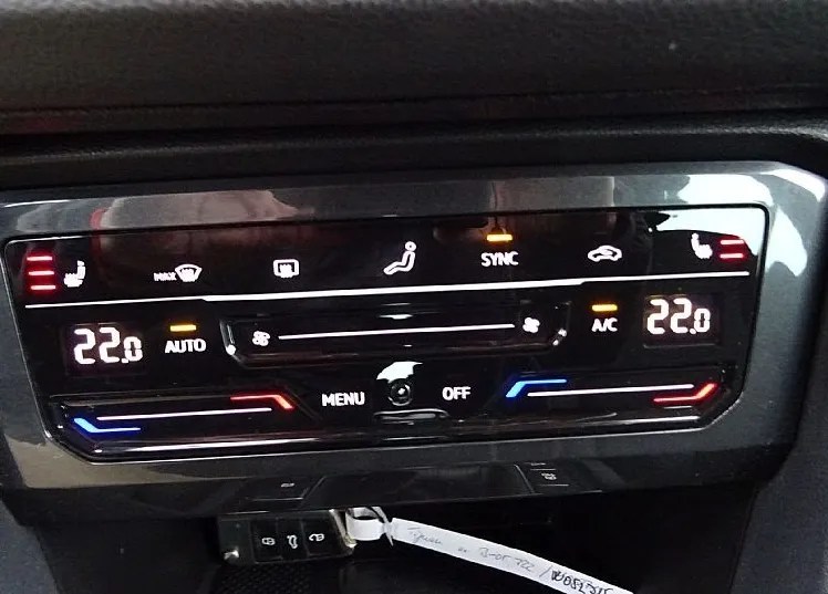 Zunanja slika - VW Tiguan - 2.0 TDI DSG Life 150KM - NAVI- LED - MAX ASIST- - 17