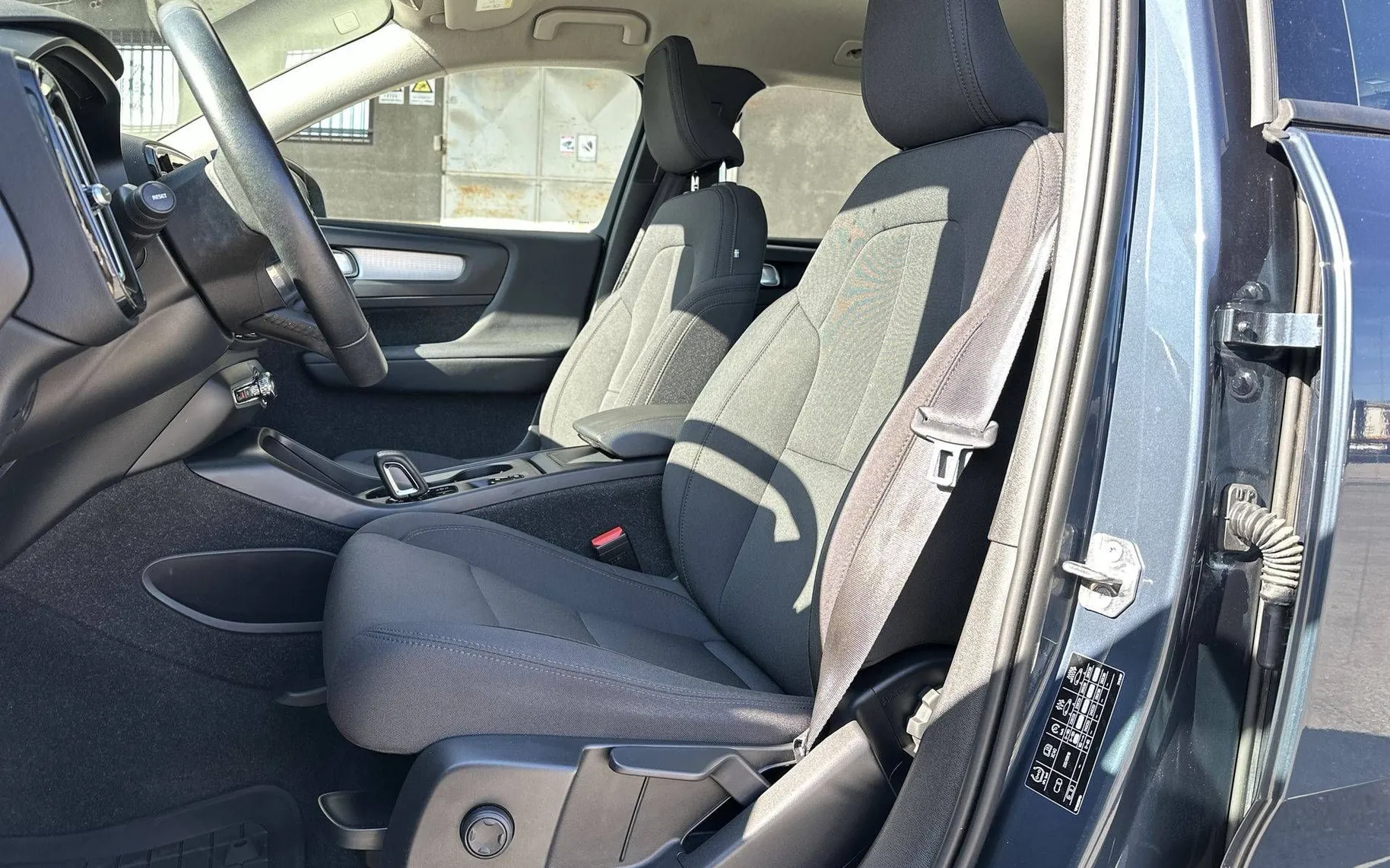 Notranja slika - Volvo XC40 - T3 Momentum Pro Avt. - 10