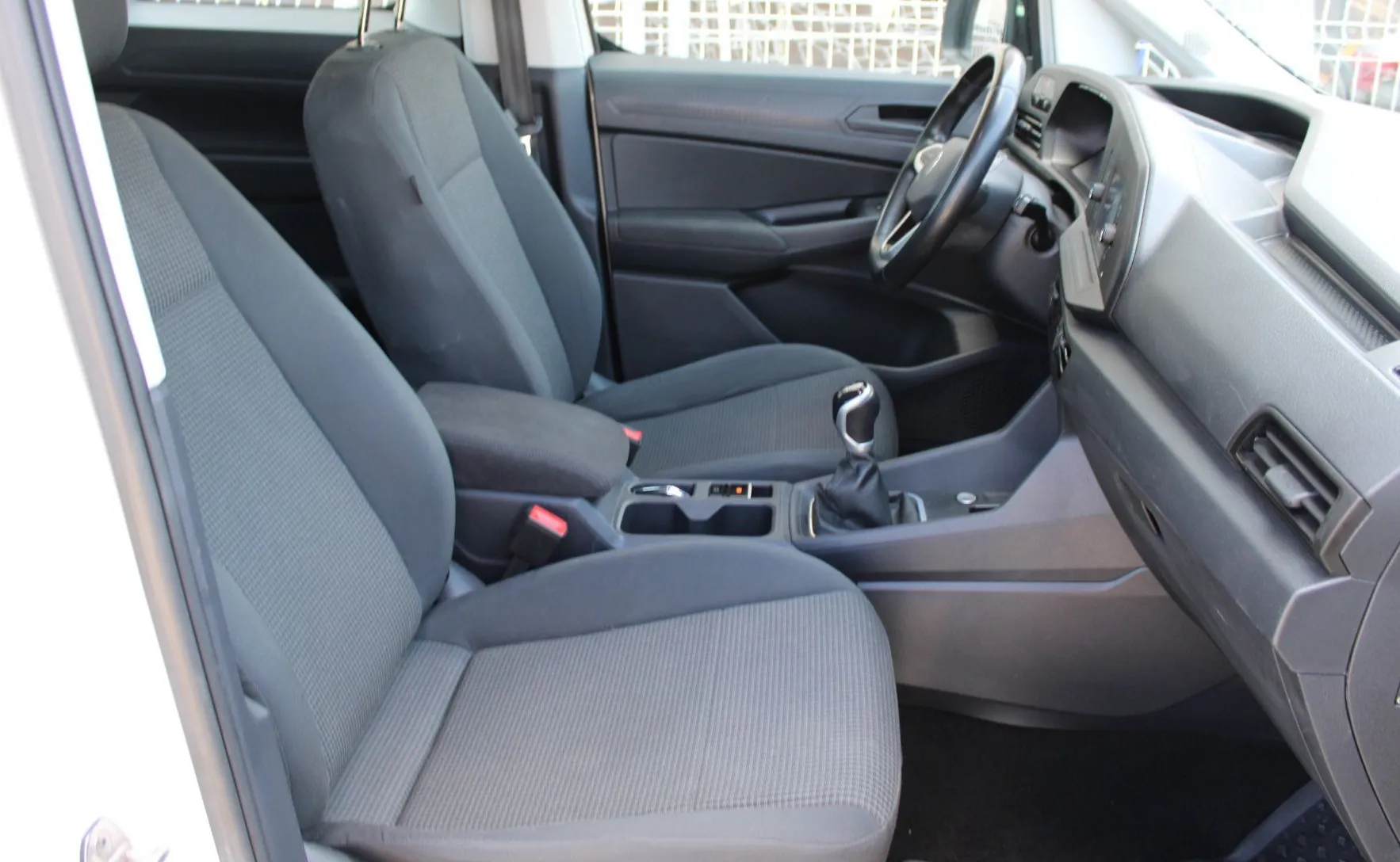 Zunanja slika - Volkswagen Caddy - 2.0 TDI Life-N1-ODBITEK DDV-PDC - 9
