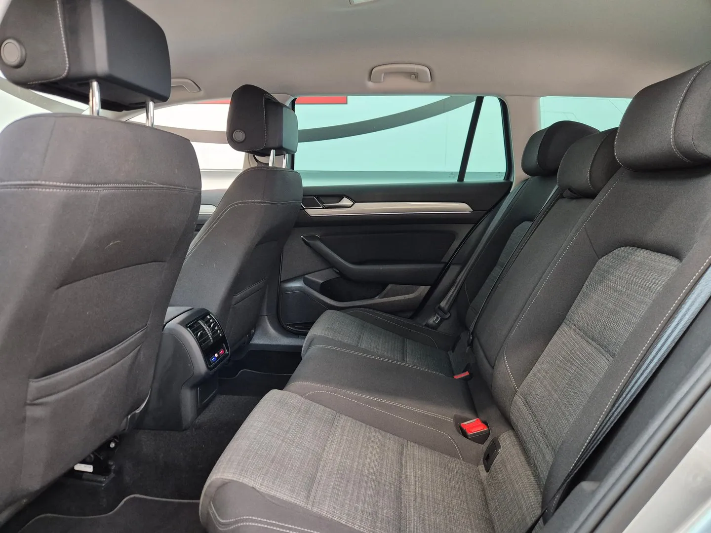 Zunanja slika - VW Passat - Variant Business 2.0 TDI DSG - 6