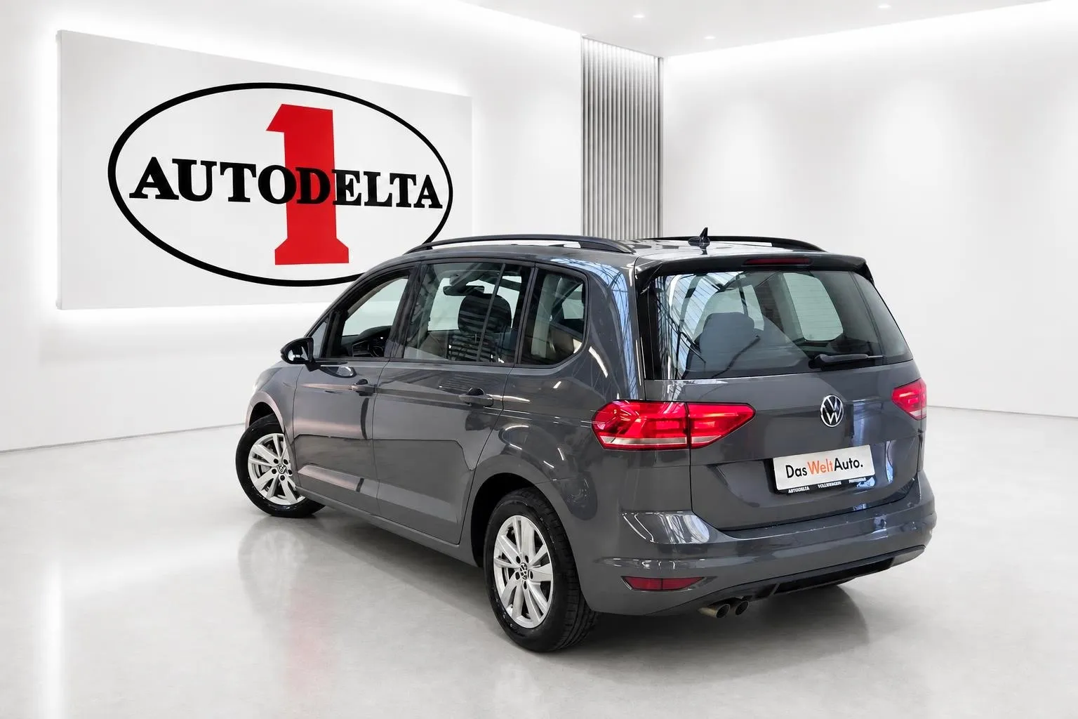 Zunanja slika - Volkswagen Touran - 2.0 TDI DSG Comfortline 110 150 - 4