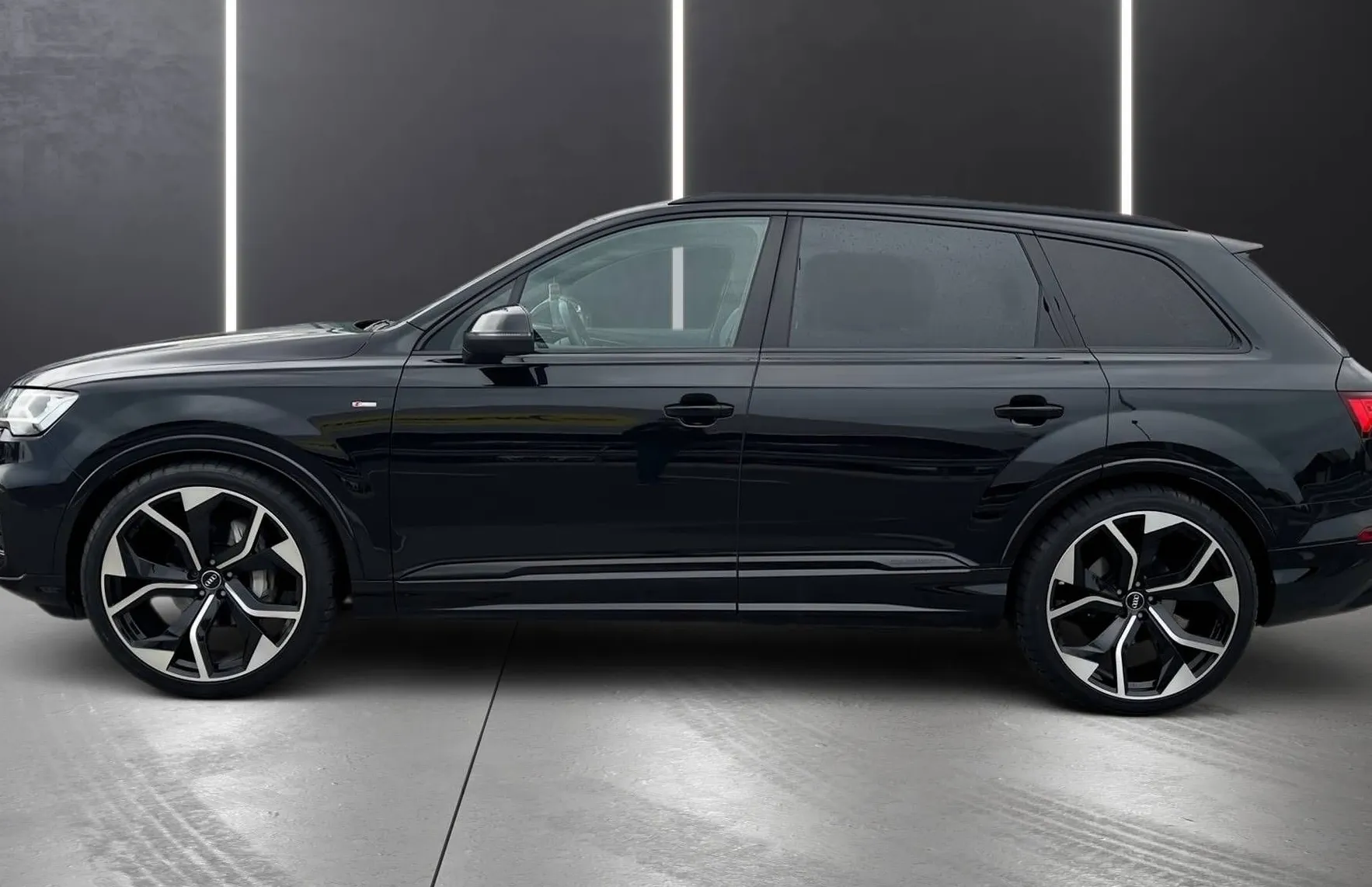 Zunanja slika - Audi Q7 - 45 TDI QUATTRO S LINE HEAD UP ZRAČNO VZMETENJE T.. - 4
