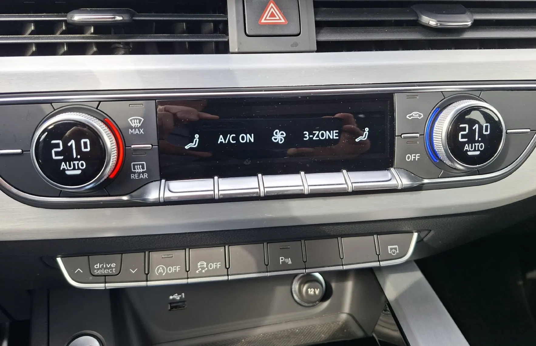 Zunanja slika - Audi A4 - Avant 2.0 TDI S tronic S line VIRTUAL KAMERA MATRIX - 17