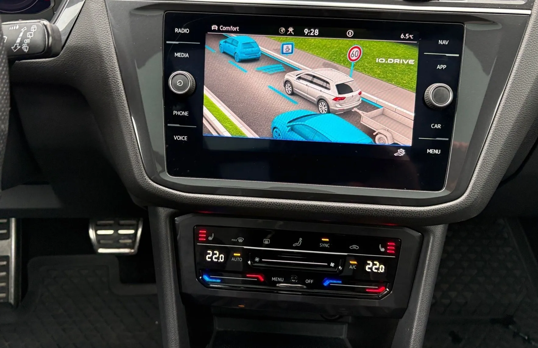 Zunanja slika - VW Tiguan Allspace - 2.0 TDI 4MOTION R-Line-SLO-Panorama-DCC-Mrtvi kot - 9