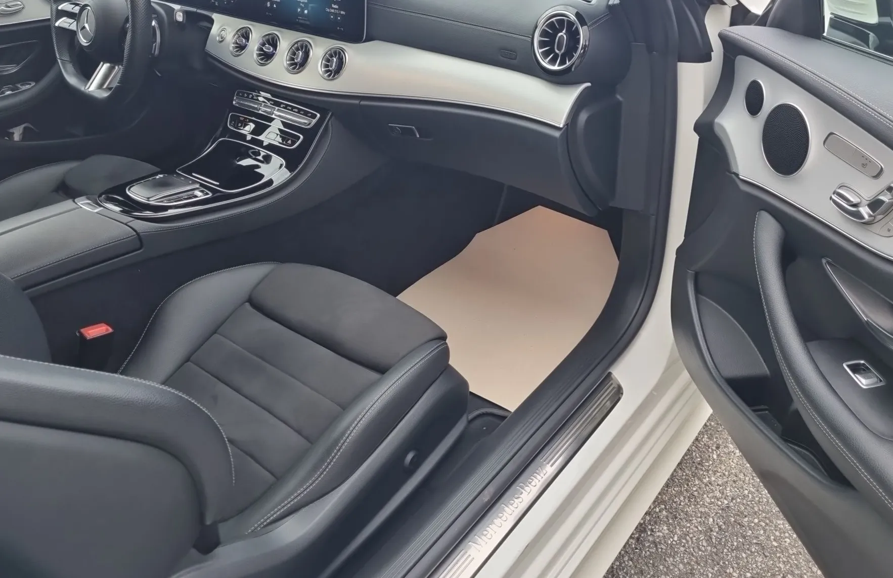 Zunanja slika - Mercedes-Benz E-Razred - E 220 CDI AMG LINE.20 col.distr - 11