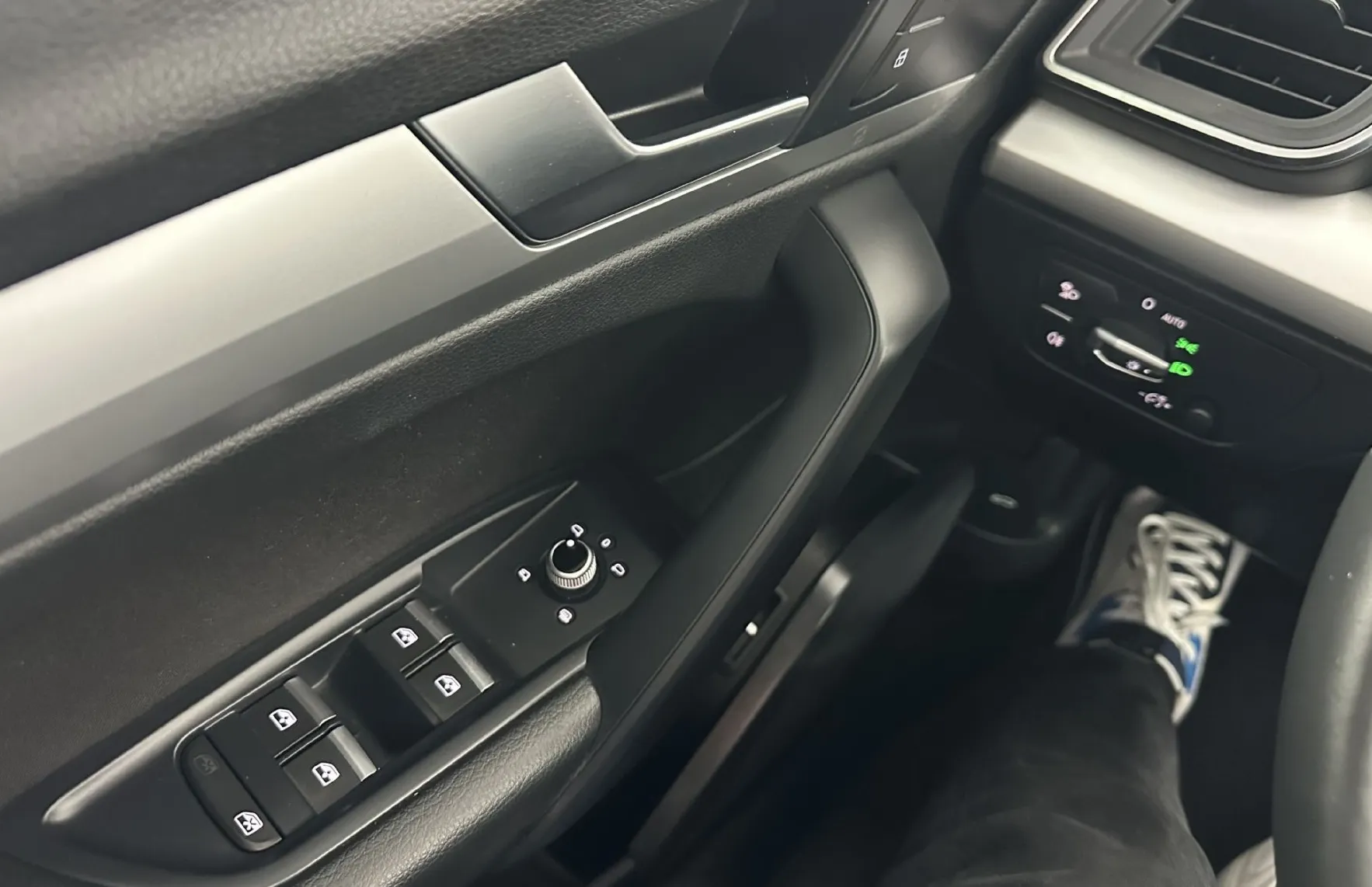 Zunanja slika - Audi Q5 - quattro 50 TFSI e S tronic.kamera.navi.led.88000km - 14
