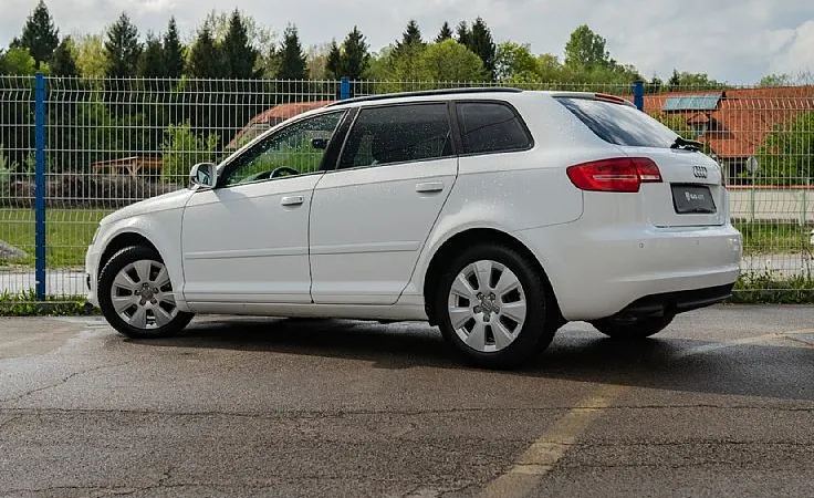 Zunanja slika - Audi A3 - 1.6 TDI DPF - 7