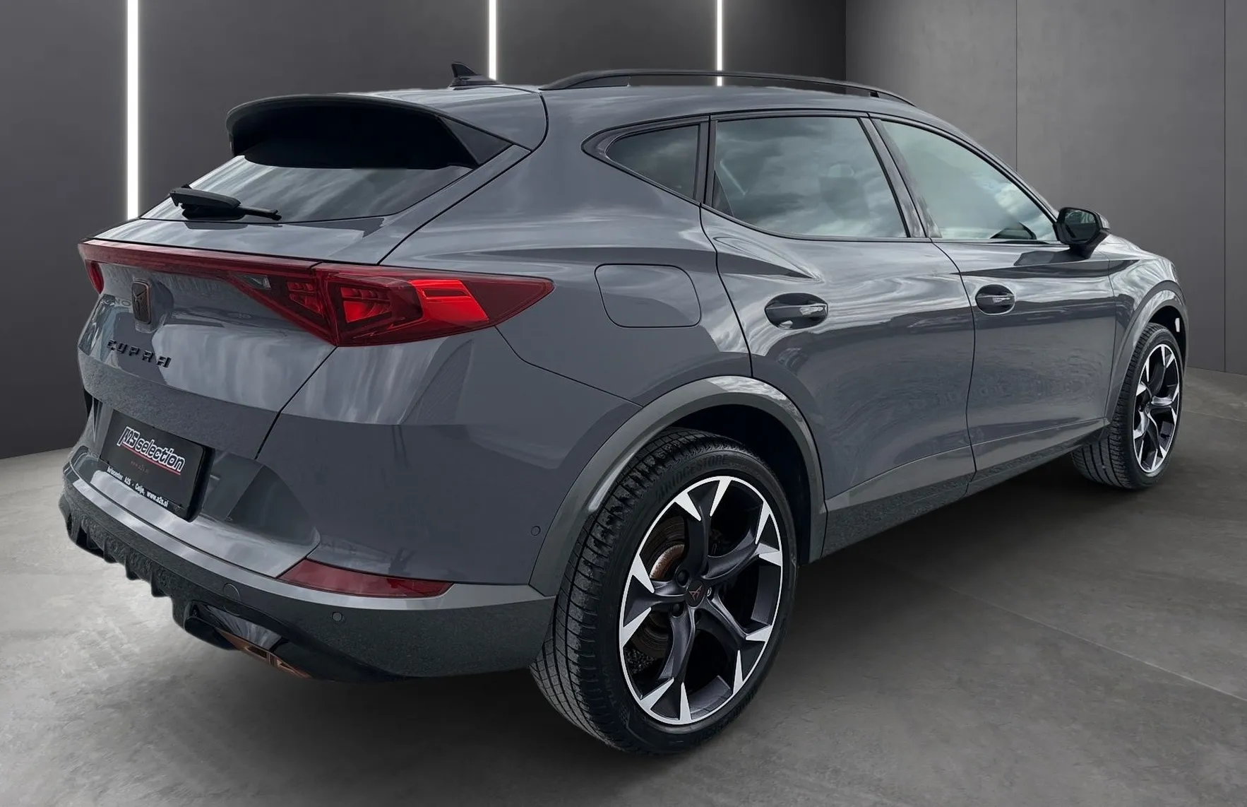Zunanja slika - Cupra Formentor - VZ 1.4 eHybrid DSG-Panorama-Mrtvi kot-ACC-Kamera.. - 3