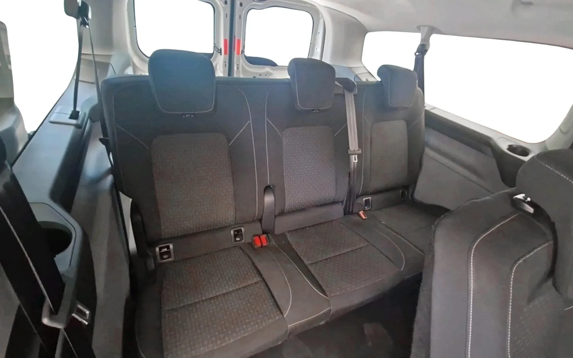 Zunanja slika - Ford Transit Custom - Kombi 320 2.0 TDCi L2H1  DMR  Trend-SLO-LED-KAMERA - 9