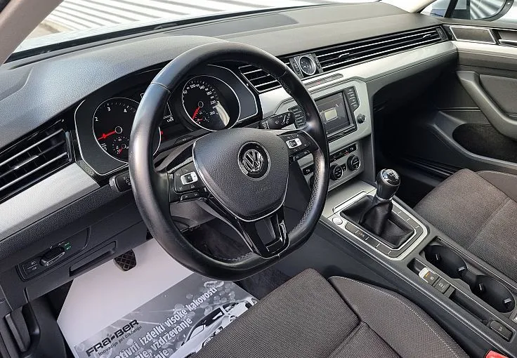 Zunanja slika - Volkswagen Passat - Variant 2.0 TDI+VELIKI SERVIS-FULL LED-GR.SED-NAVI-MASAŽA - 6