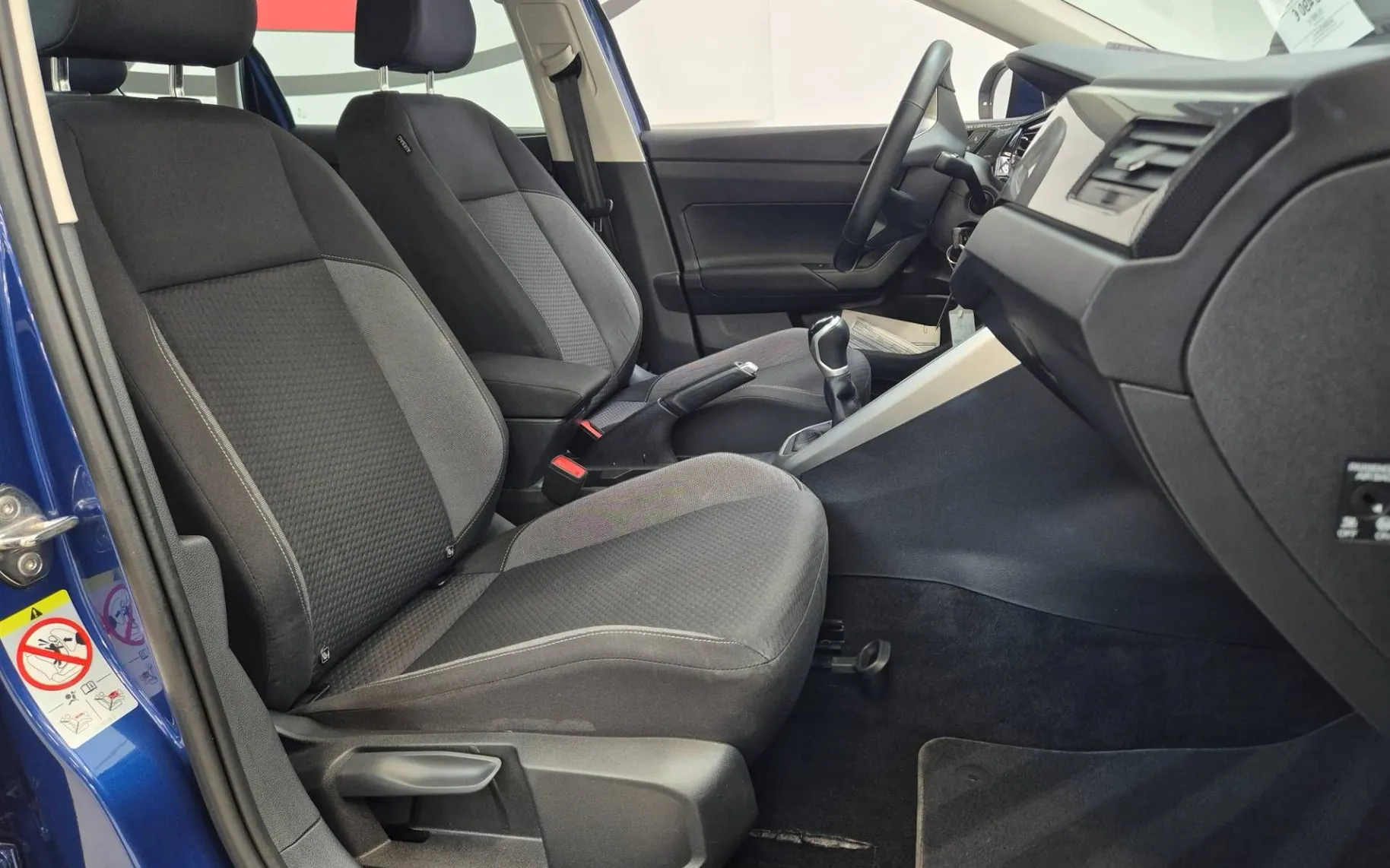 Notranja slika - Volkswagen Taigo - 1.0 TSI Life 85  115 - 7