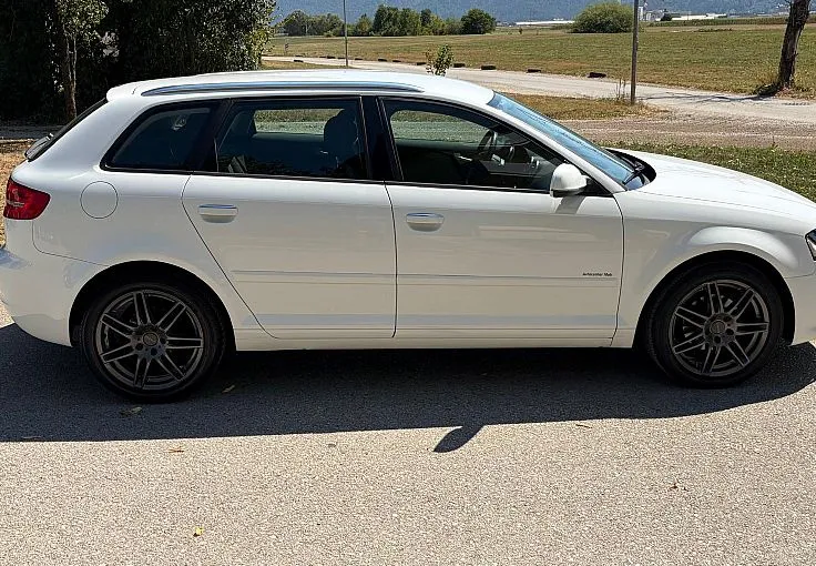 Zunanja slika - Audi A3 - Sportback 1.6 TDI DPF - LED - XENON - NAVI - ALU - 4