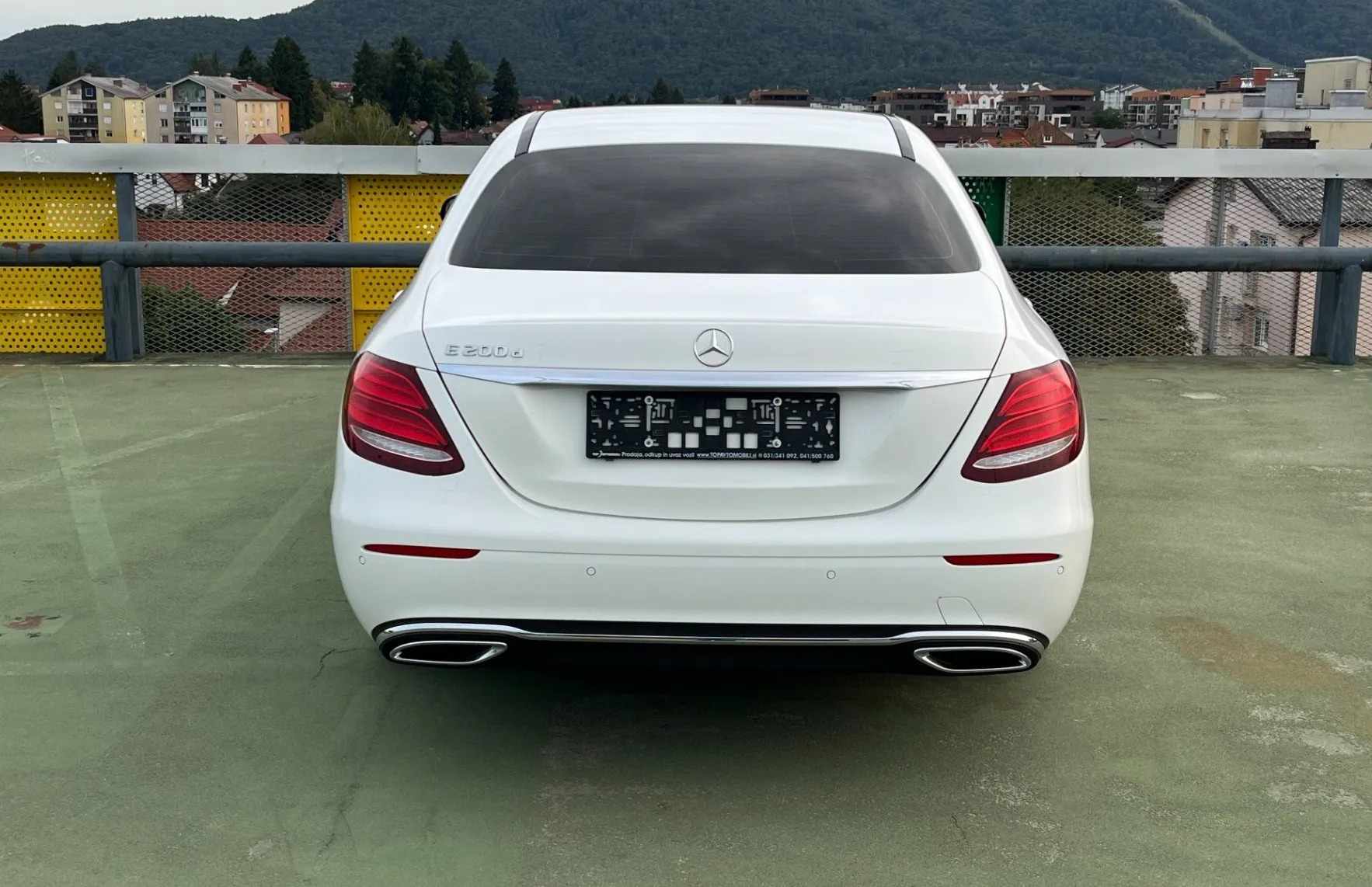 Zunanja slika - Mercedes-Benz E-Razred - E 200 d Avantgarde Avt. LED.VZR. KAM.2XPDC.NAVI - 6