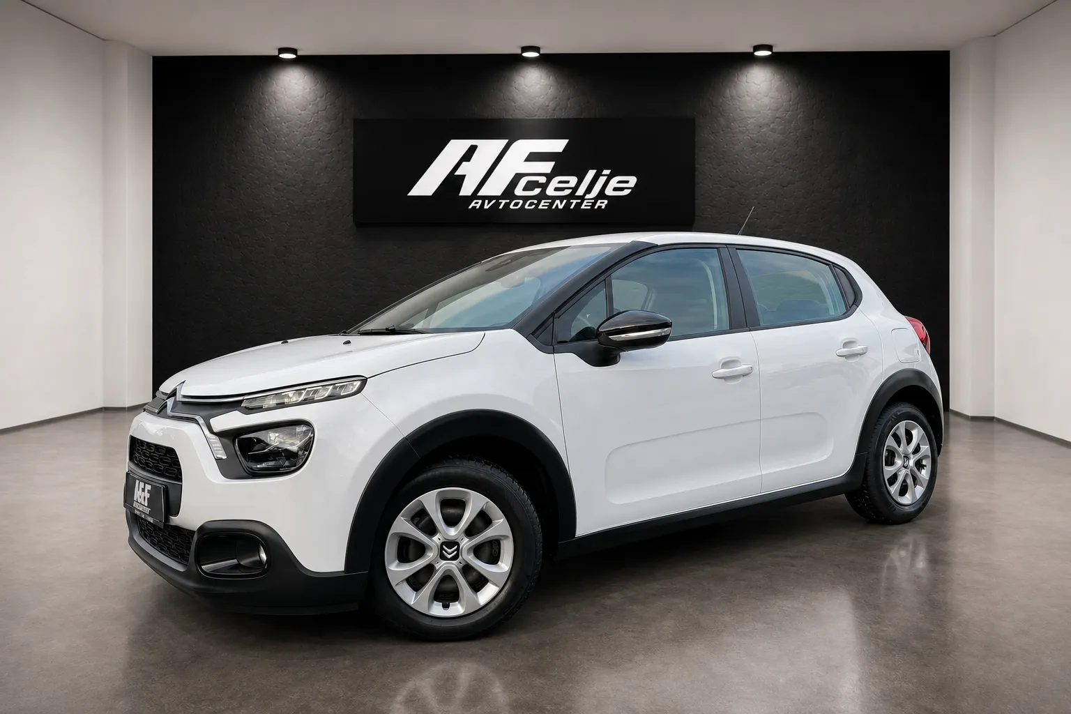 Zunanja slika - Citroën C3 - 1.2-LED-NAVI-57.000km-TEMPOMAT-ODLIČEN- - 1