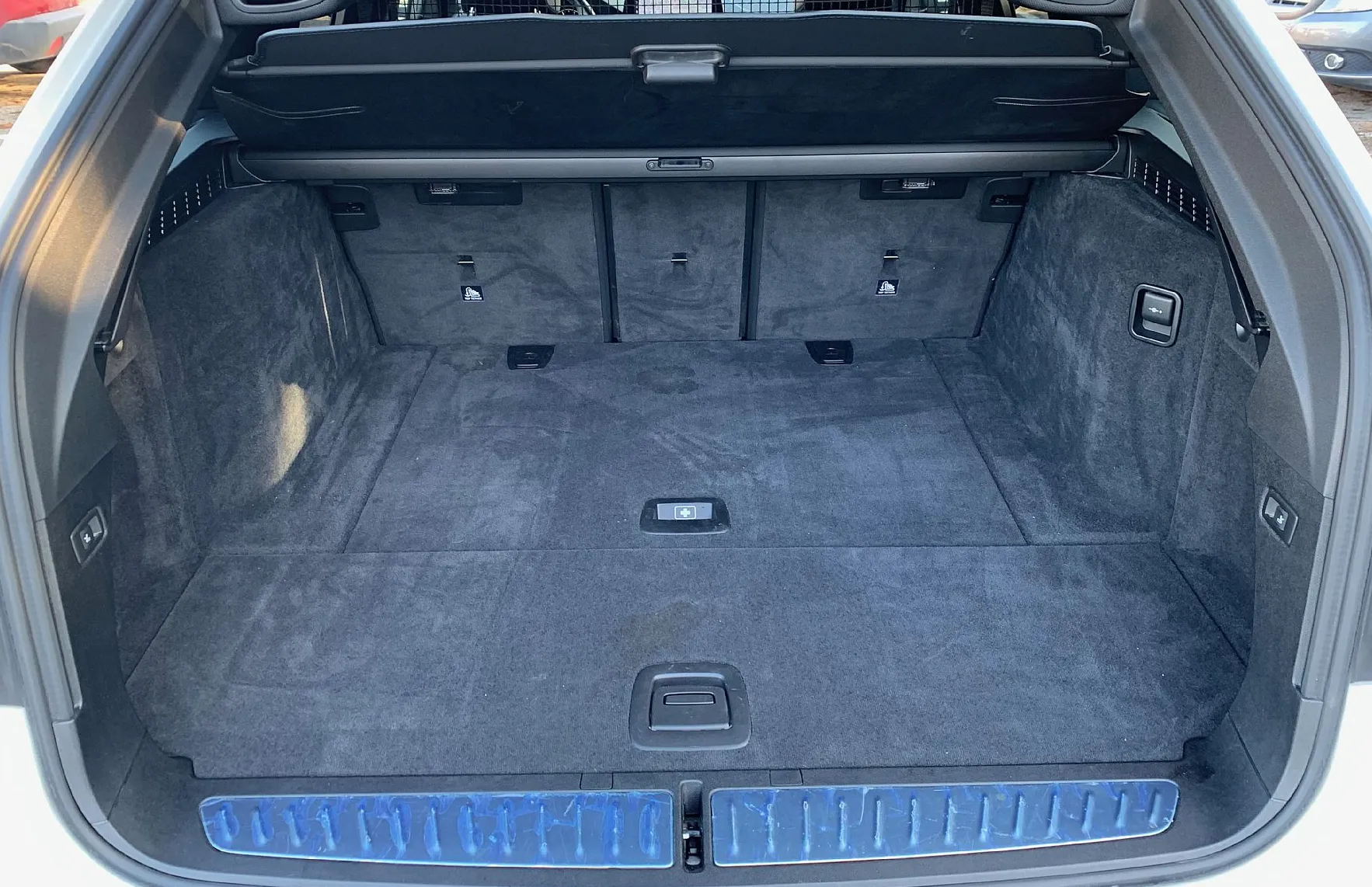 Zunanja slika - BMW Serija 5 - Touring: 520d xDrive  Avt.NEPOZABNO DOŽIVETJE - 15