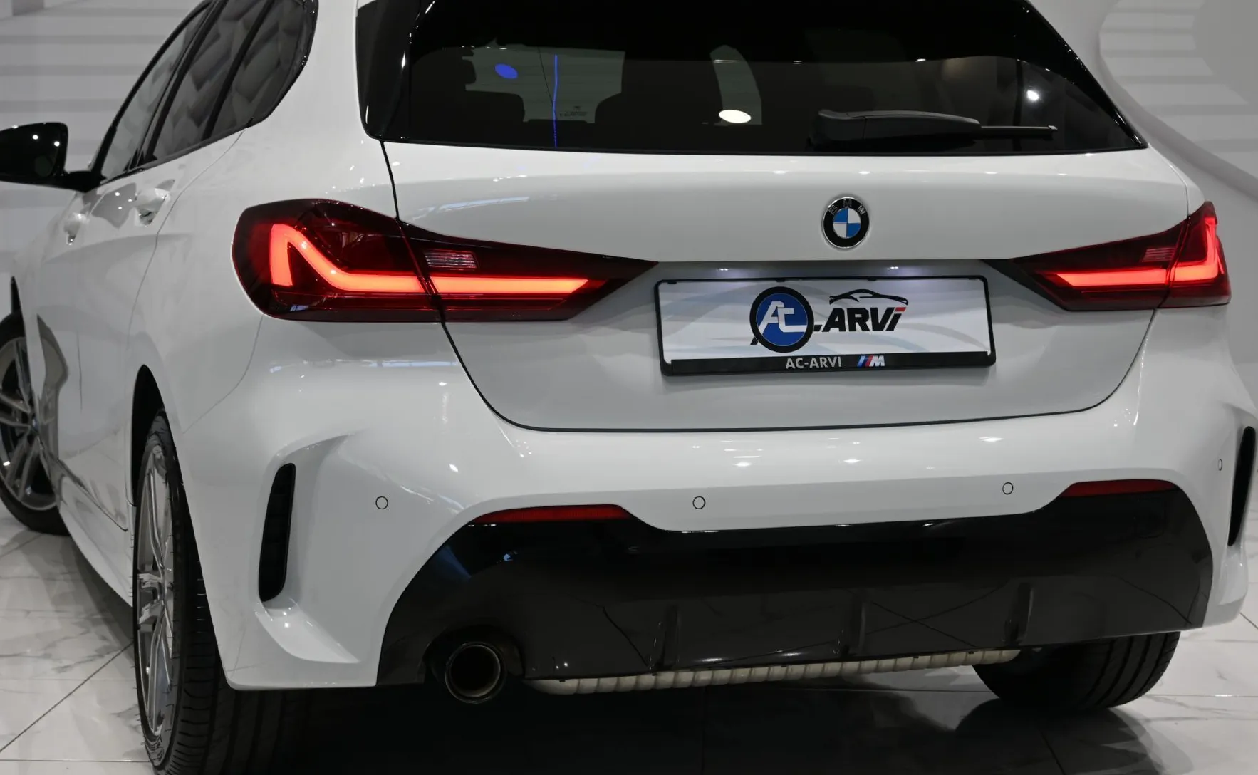 Zunanja slika - BMW Serija 1 - : 118i M Sport-ADAPT.LED-PDC-TEMP - 5