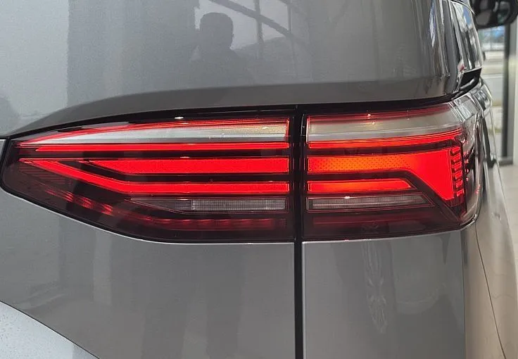 Zunanja slika - Volkswagen Multivan - Style 2.0 TDI - VSE ASISTENCE - - 5