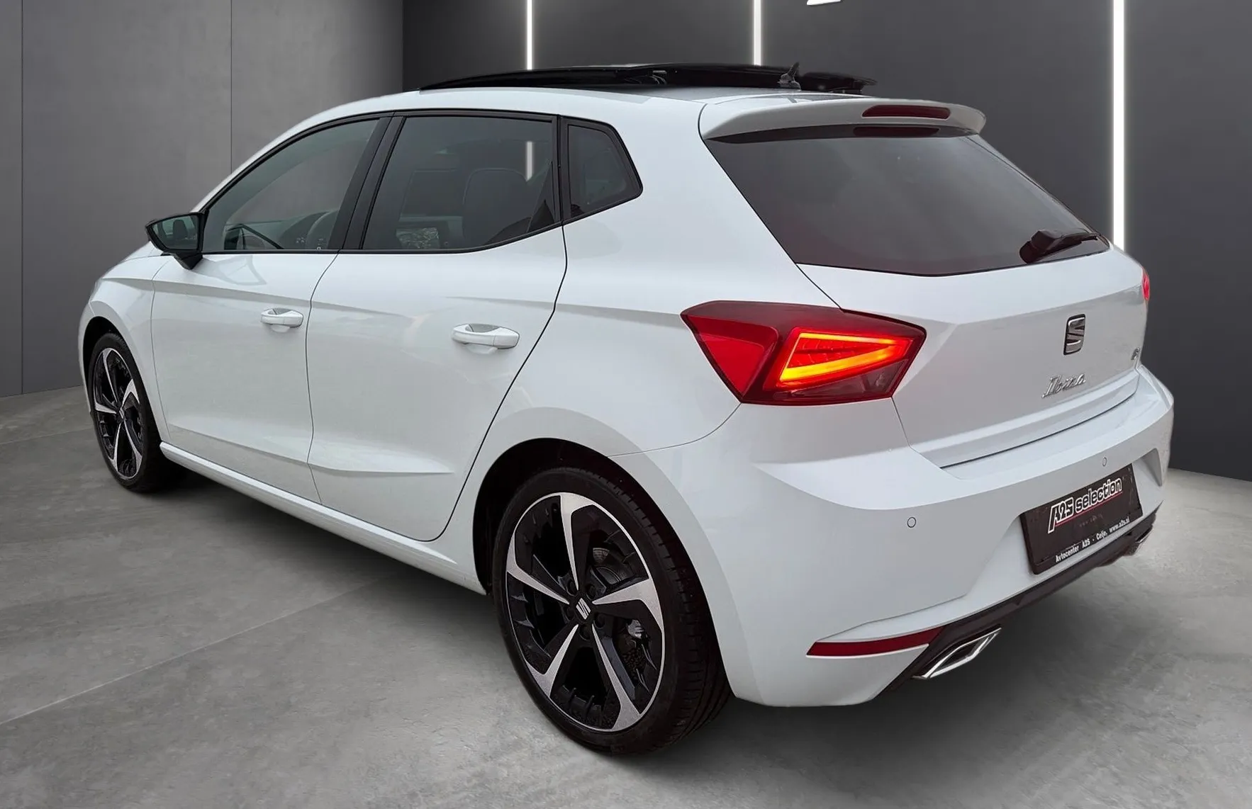 Zunanja slika - Seat Ibiza - FR 1.0 TSI DSG-SLO-Panorama-Gretje sedežev-Kamera. - 4