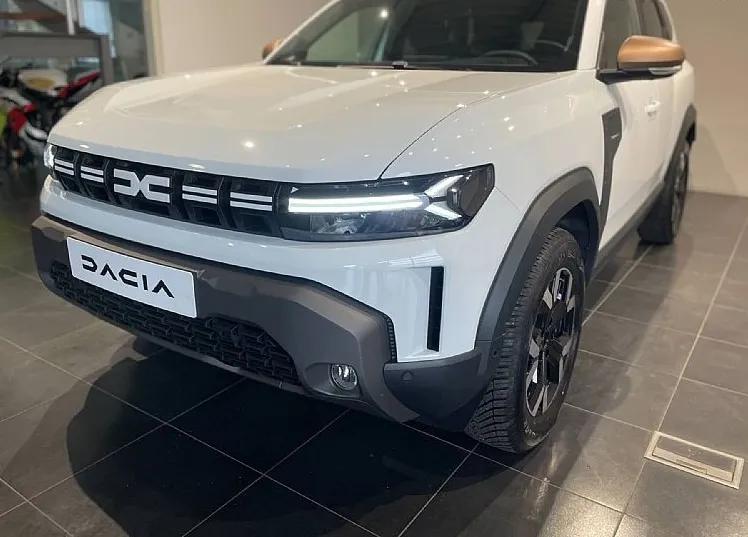 Zunanja slika - Dacia Duster - Tce 130 4x4 Extreme-MY REVISION 4 LETA 80.000KM - 3