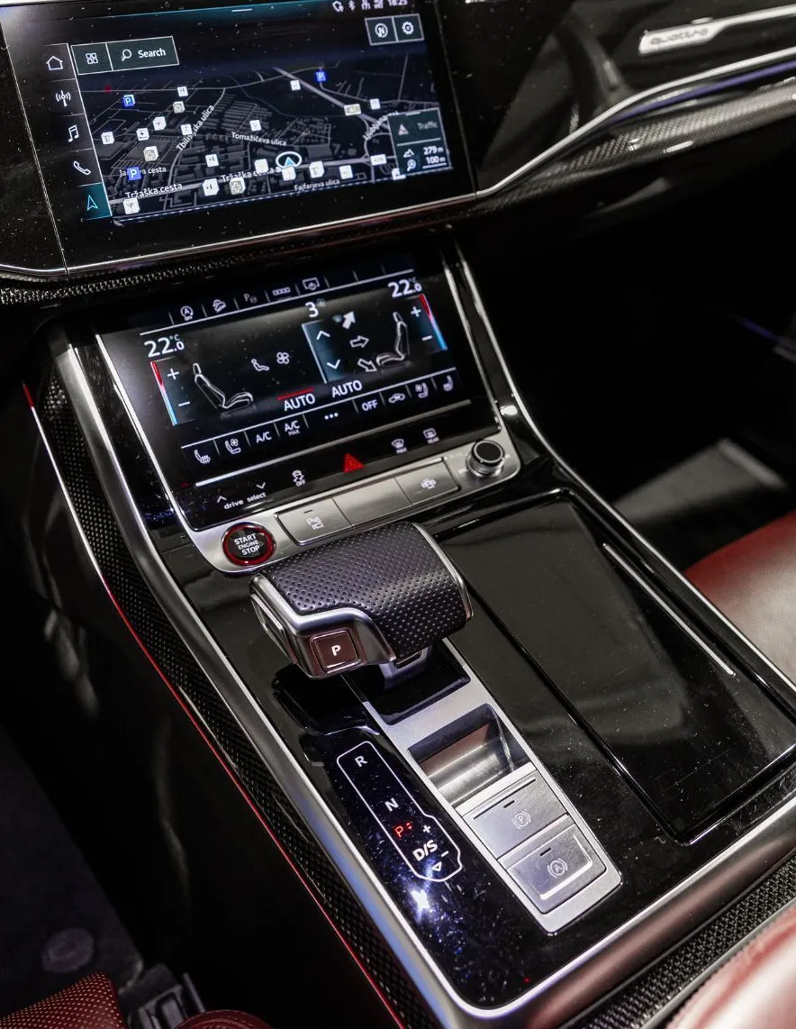 Zunanja slika - Audi SQ8 - MATRIX-KEYLESS-PANO-ZRAČNO-USNJE-VIRTUAL-HLAJ-22C - 13