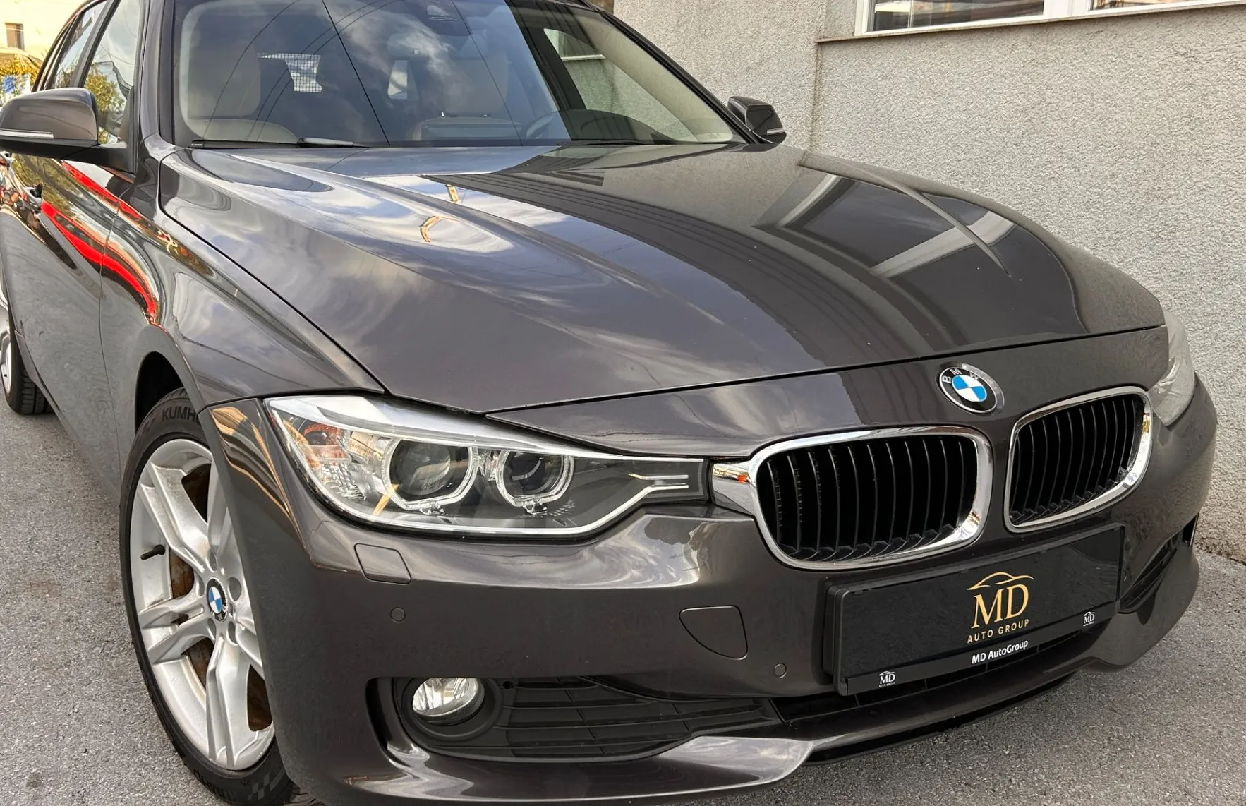 Zunanja slika - BMW Serija 3 - Touring: 318d Touring Sport Line-XSENON-NAVI-GRETJE SEDE - 1