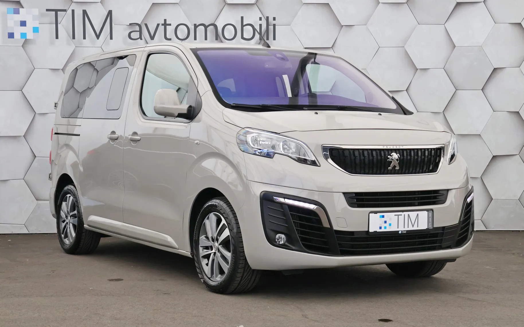 Zunanja slika - Peugeot Traveller - 2.0 HDi L1 150KM - 2