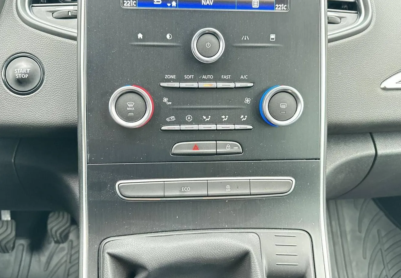 Zunanja slika - Renault Scénic - Grand Scenic Grand  TCe 140 Techno LED-KAMERA-MRTVI.KOT - 16