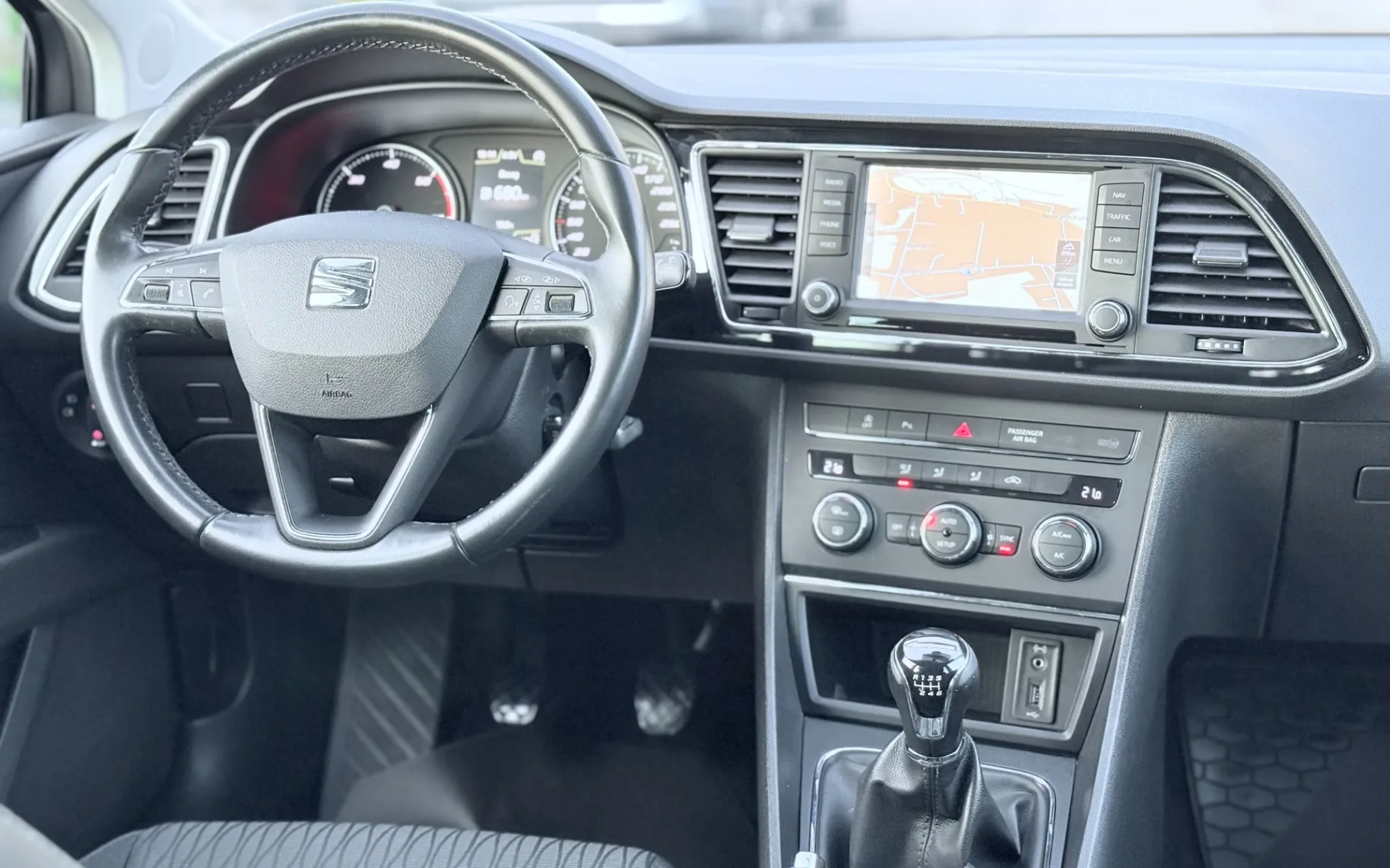 Zunanja slika - Seat Leon - ST 4X4 1,6 TDI Style - 10