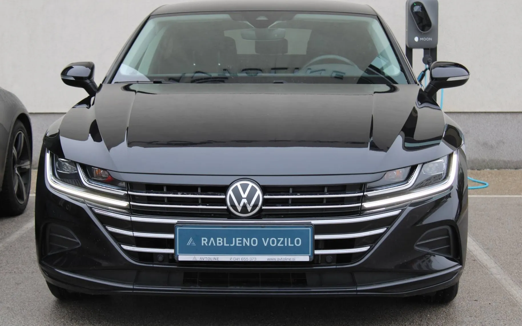 Zunanja slika - VW Arteon - 2.0 TDI avt.110kW LED NAVI GRETJE SED PDC - 2