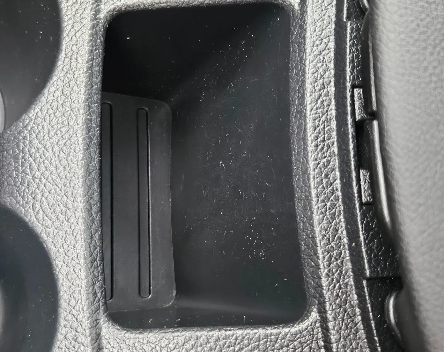 Zunanja slika - Nissan Qashqai - 1.6 dCi Visia, SLOVENSKI,360KAMERE,USNJE - 16
