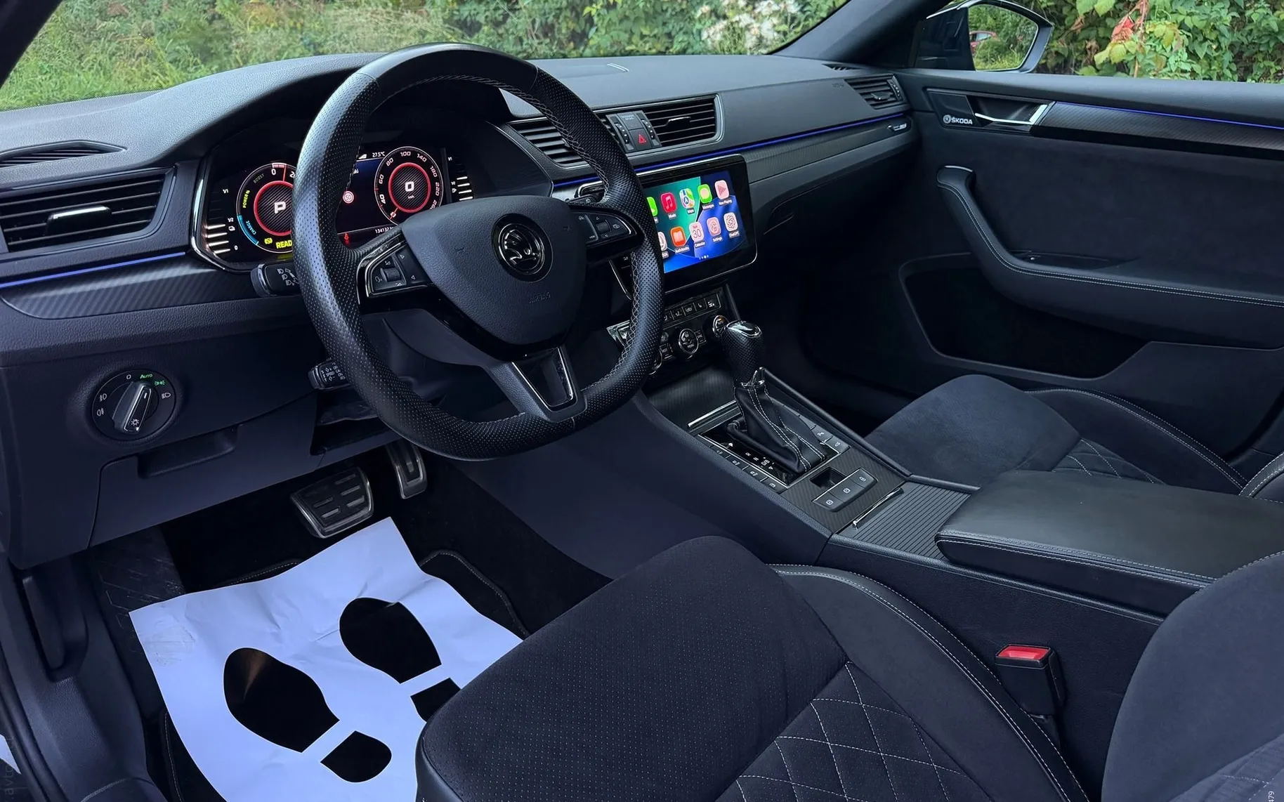 Notranja slika - Škoda Superb - iV 1.4 TSI Sportline DSG|MATRIX|ACC|KAM|KEYLESS - 8
