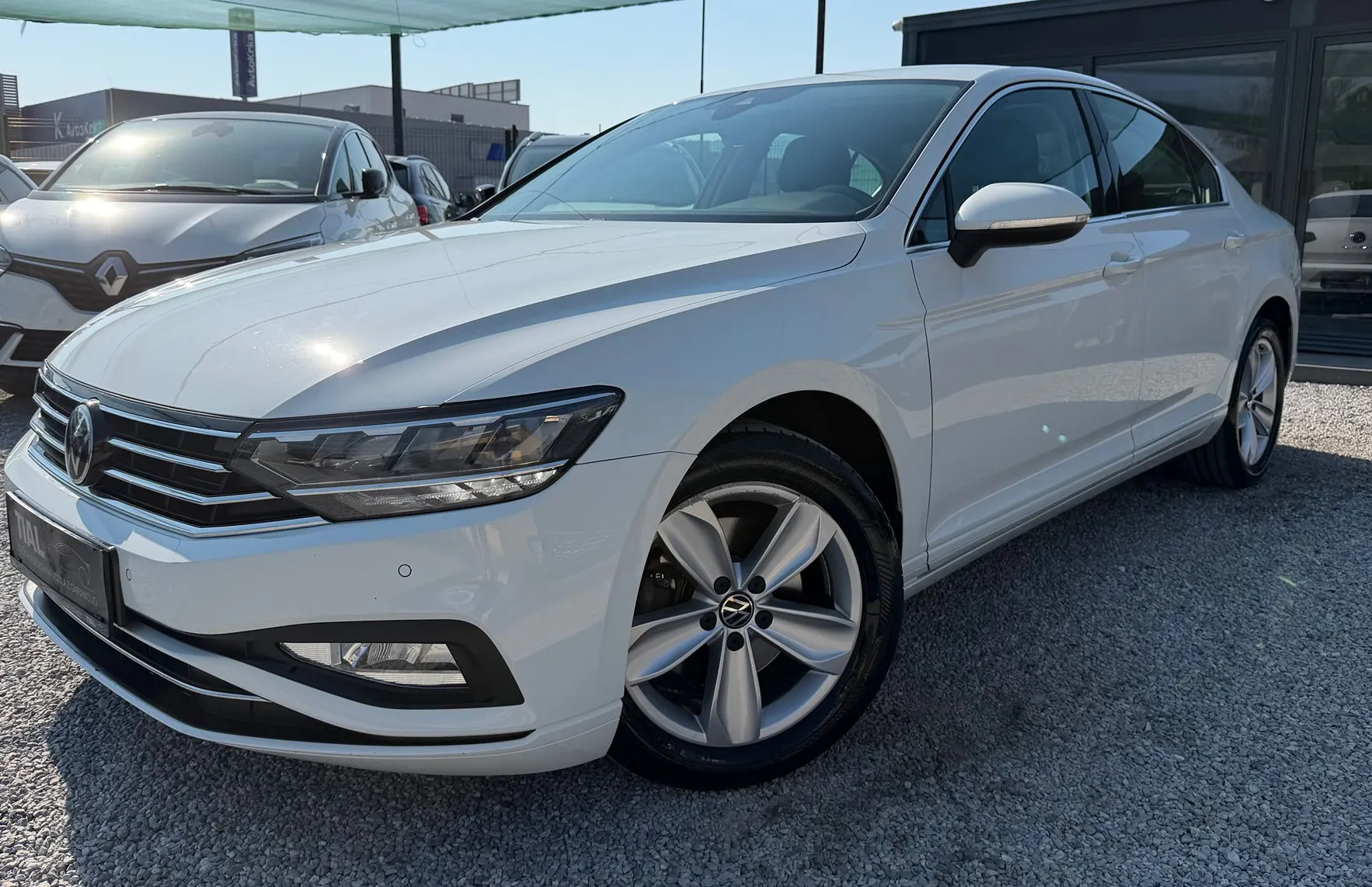 Zunanja slika - Volkswagen Passat - 2.0 TDI DSG-KAMERA-NAVI-ACC-LINE ASS-LED-SLO - 1