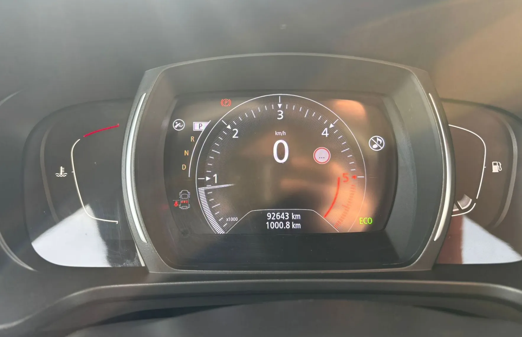 Zunanja slika - Renault Kadjar - 1.5 DCI EQUILIBRE EDC KAMERA-PDC-TEMPOMAT - 11