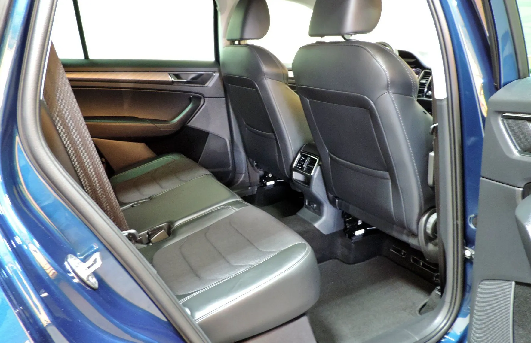 Zunanja slika - Škoda Kodiaq - 4x4 2.0 TDI Style DSG LED-ACC-KEYLESS-KAMMERA - 12