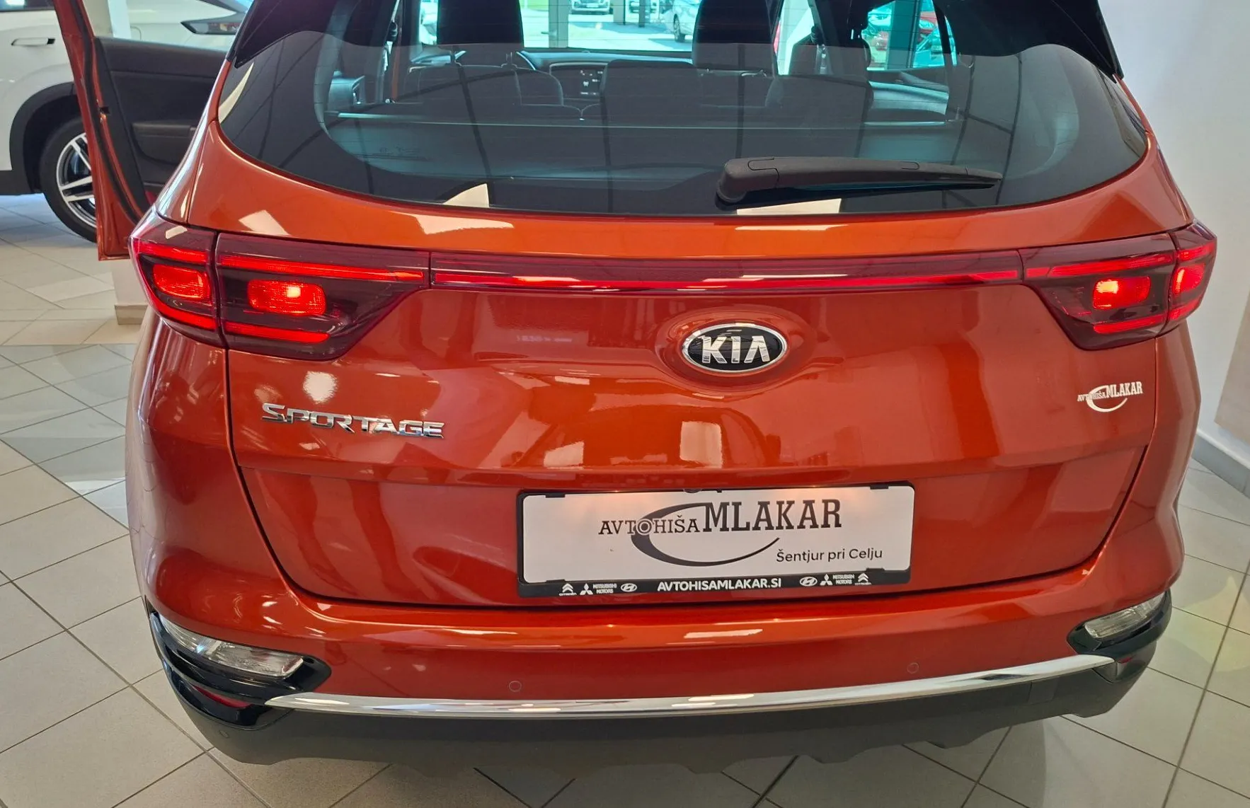 Zunanja slika - KIA Sportage - 2WD 1.6 GDI LX Edition ISG-1.LAST-SLO-LED-KAMERA- - 5